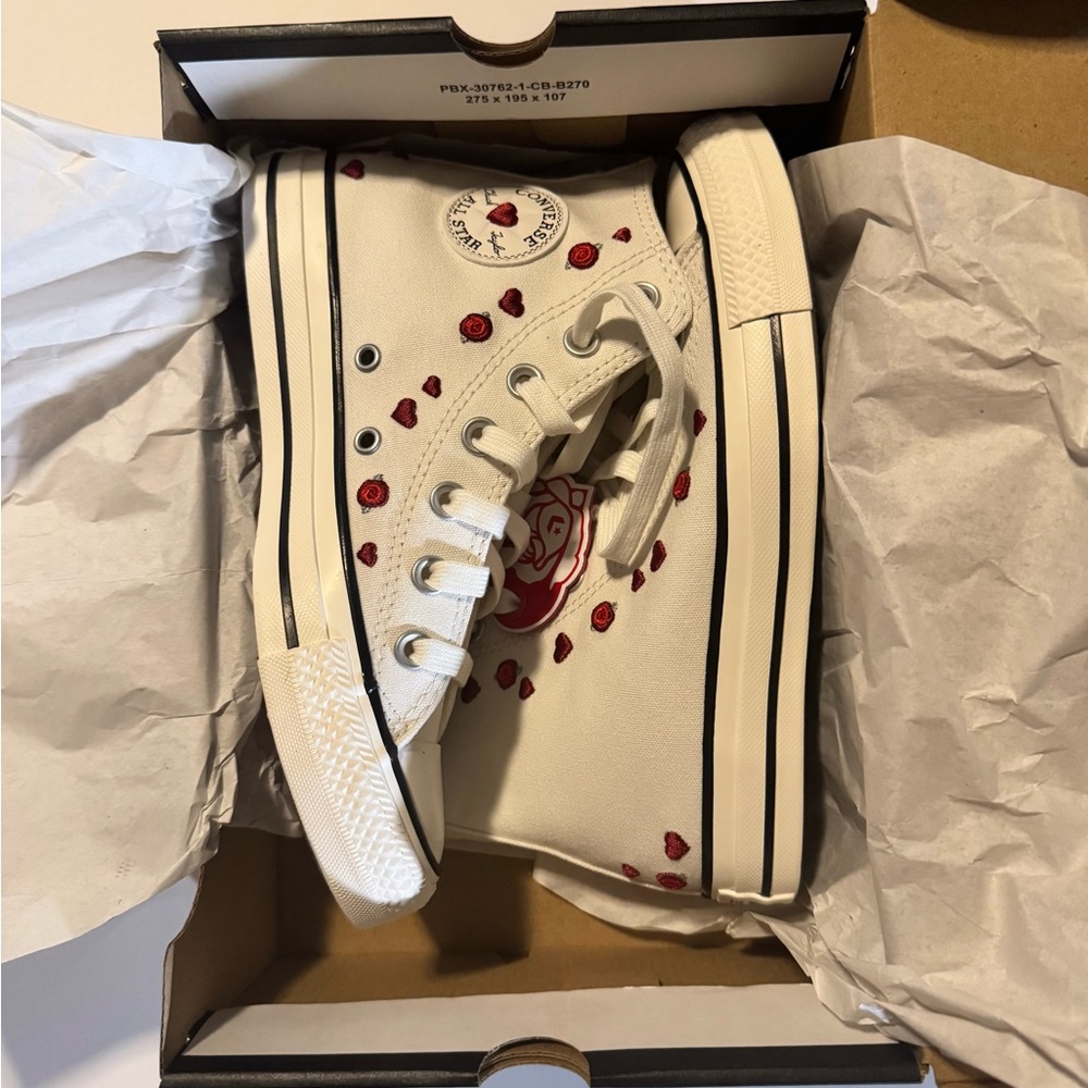 SOLD. NIB Converse All Star White Sneakers with Red Heart Details - Picture 7 of 9